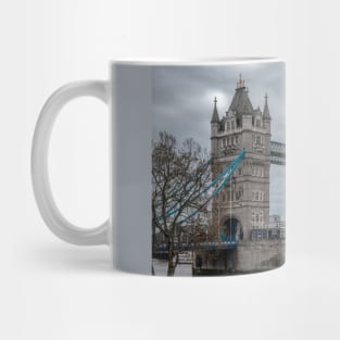 London Bridge is Not This Bridge Mug